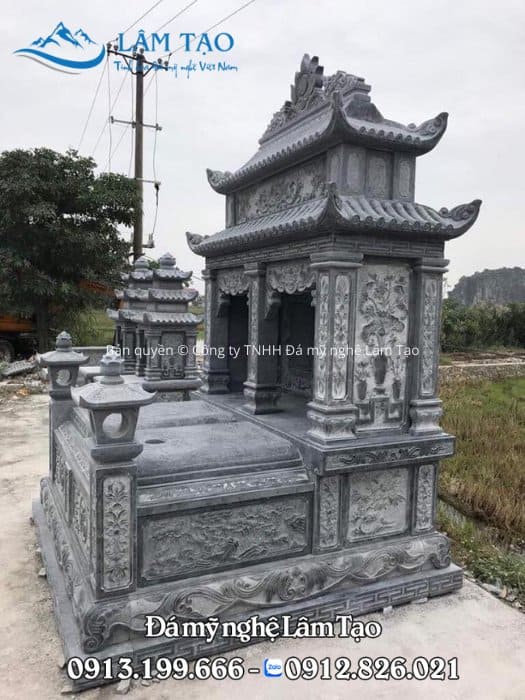 Mộ đôi hai mái bằng đá xanh được Công ty TNHH Đá mỹ nghệ Lâm Tạo thiết kế và thi công tại Ninh Bình